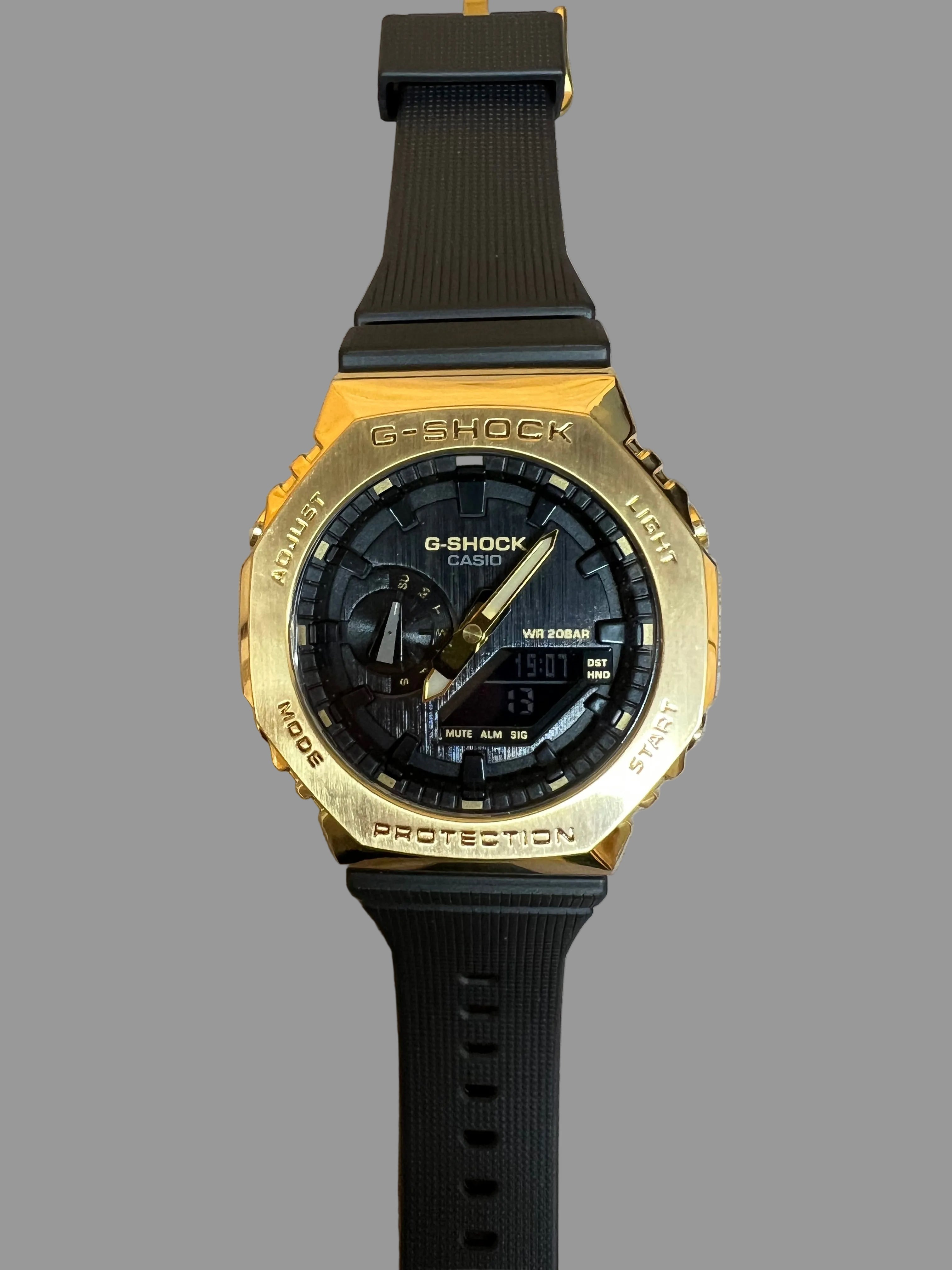 G-Shock GM2100 Gold Black
